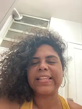 Snapshot of fromjungle chatting on 02/13/26, 07:54 fromjungle online show from 02/13/26, 07:54