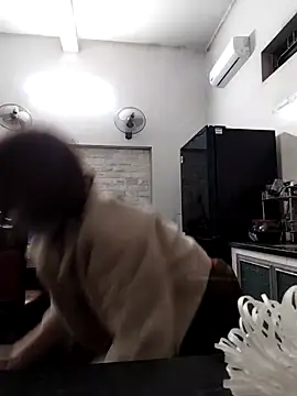 Snapshot of NIANSED chatting on 02/18/26, 01:40 NIANSED online show from 02/18/26, 01:40