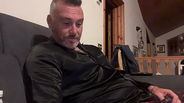 marcovik1 online show from 05/06/26, 08:25