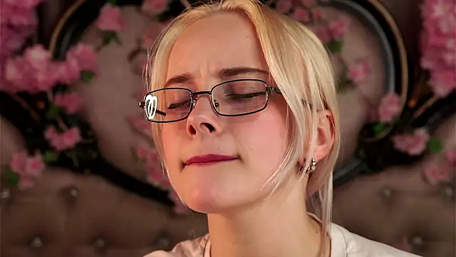 KirstinMcgeady online show from 03/21/26, 11:26