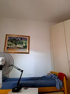 Snapshot of cetriolino chatting on 07/22/26, 06:27 cetriolino online show from 07/22/26, 06:27
