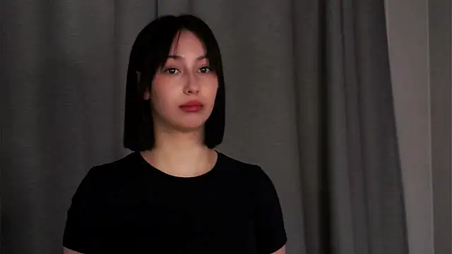 Snapshot of AngeleLuster chatting on 03/04/26, 05:35 AngeleLuster online show from 03/04/26, 05:35