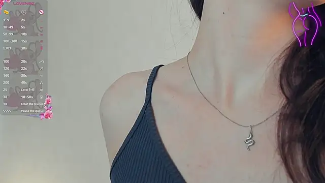 Snapshot of AnnettWildin chatting on 03/02/26, 07:37 AnnettWildin online show from 03/02/26, 07:37