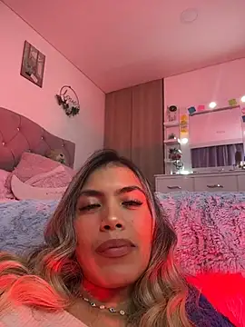 Snapshot of soffia_7 chatting on 03/02/26, 05:08 soffia 7 online show from 03/02/26, 05:08