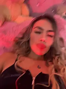 Snapshot of soffia_7 chatting on 03/04/26, 02:17 soffia 7 online show from 03/04/26, 02:17