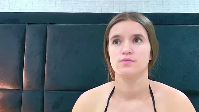 Snapshot of HollyOlson chatting on 03/03/26, 07:53 HollyOlson online show from 03/03/26, 07:53