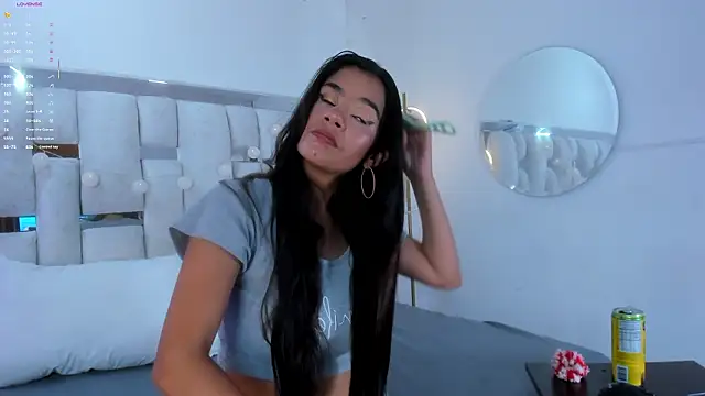 Snapshot of Emmy_lollipop chatting on 03/03/26, 06:25 Emmy lollipop online show from 03/03/26, 06:25