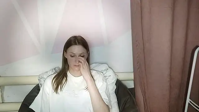 EthylGabak online show from 04/21/26, 03:17