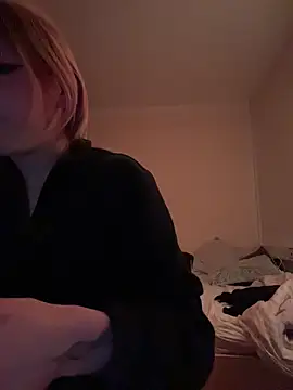 Milli-Kiss online show from 02/19/26, 09:33