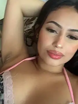 Snapshot of evaRose chatting on 05/29/26, 08:40 evaRose online show from 05/29/26, 08:40