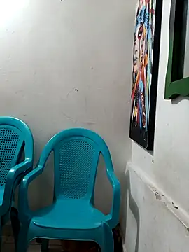 Snapshot of honey-suckle chatting on 02/16/26, 06:59 honey-suckle online show from 02/16/26, 06:59