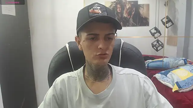 Snapshot of benjamin_anthony chatting on 02/24/26, 02:31 benjamin anthony online show from 02/24/26, 02:31