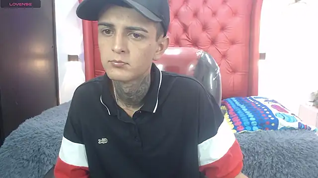 Snapshot of benjamin_anthony chatting on 02/28/26, 02:29 benjamin anthony online show from 02/28/26, 02:29