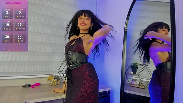 Snapshot of Tamia_25 chatting on 04/30/26, 08:04 Tamia 25 online show from 04/30/26, 08:04