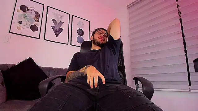 Snapshot of ethan_grace chatting on 02/21/26, 12:06 ethan grace online show from 02/21/26, 12:06