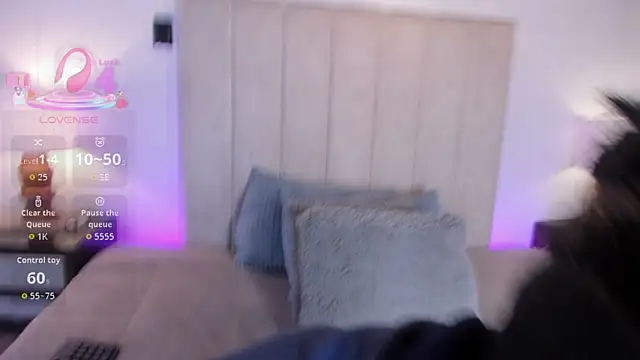 MissMilf  online show from 04/17/26, 07:17