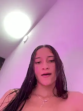 candy deluxe online show from 06/12/26, 02:10