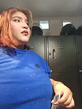 Snapshot of VanessaLanz chatting on 07/17/26, 12:34 VanessaLanz online show from 07/17/26, 12:34