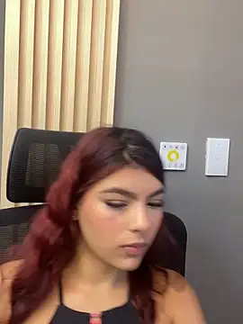 Snapshot of LolaSteven chatting on 02/12/26, 07:53 LolaSteven online show from 02/12/26, 07:53