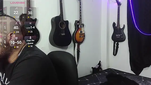 Snapshot of Tattoo__Couple chatting on 02/24/26, 01:25 Tattoo Couple online show from 02/24/26, 01:25