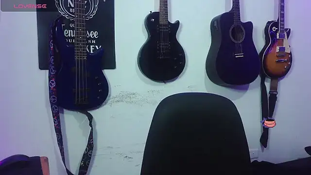 Snapshot of Tattoo__Couple chatting on 03/03/26, 07:47 Tattoo Couple online show from 03/03/26, 07:47