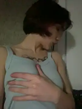 Snapshot of analcutie chatting on 02/16/26, 04:36 analcutie online show from 02/16/26, 04:36