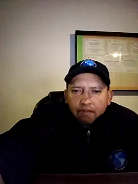 Snapshot of Hachi28 chatting on 02/27/26, 04:45 Hachi28 online show from 02/27/26, 04:45