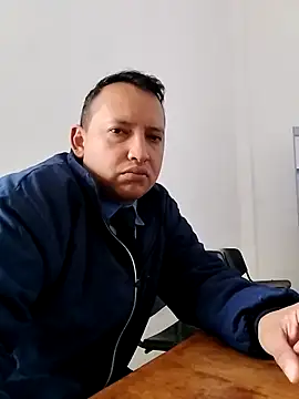 Hachi28 online show from 04/05/26, 11:51