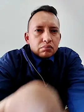 Hachi28 online show from 04/25/26, 01:41