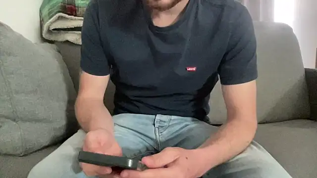 lechouilleur44 online show from 04/21/26, 11:16