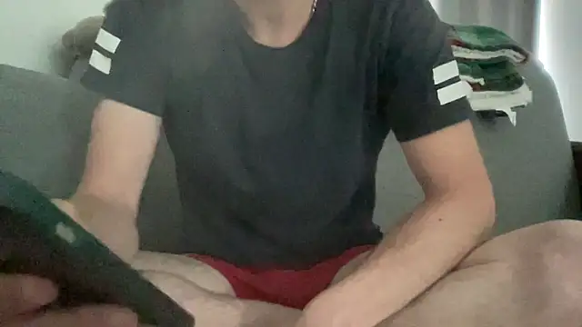 lechouilleur44 online show from 04/27/26, 08:45