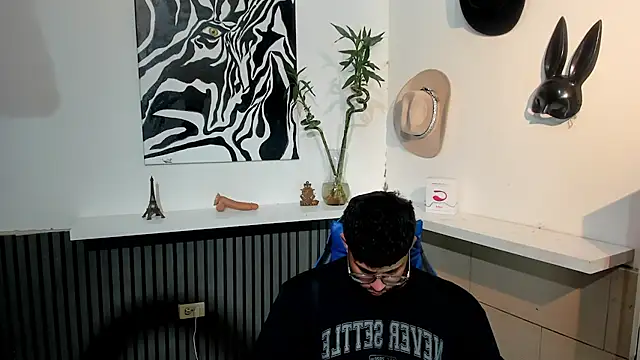 Snapshot of BENEDIICK chatting on 02/26/26, 07:24 BENEDIICK online show from 02/26/26, 07:24