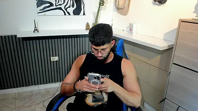 Snapshot of BENEDIICK chatting on 02/27/26, 08:53 BENEDIICK online show from 02/27/26, 08:53