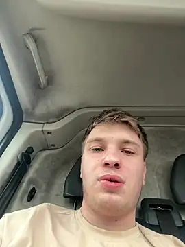 Snapshot of benab888 chatting on 02/22/26, 01:31 benab888 online show from 02/22/26, 01:31