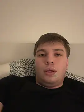 Snapshot of benab888 chatting on 03/26/26, 04:07 benab888 online show from 03/26/26, 04:07