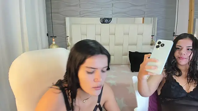 Snapshot of Veyra_sereny chatting on 03/02/26, 05:53 Veyra sereny online show from 03/02/26, 05:53