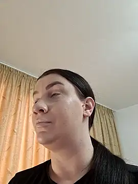 ElaraMystx online show from 04/04/26, 02:36