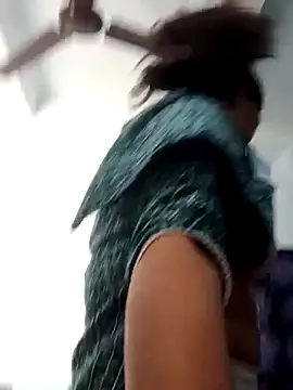 Anushka Singh0 online show from 03/12/26, 04:18