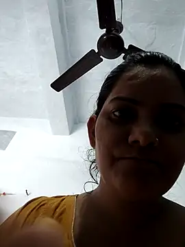 Snapshot of Anushka_Singh0 chatting on 06/18/26, 05:19 Anushka Singh0 online show from 06/18/26, 05:19