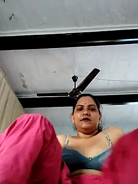 Snapshot of Anushka_Singh0 chatting on 06/29/26, 01:22 Anushka Singh0 online show from 06/29/26, 01:22