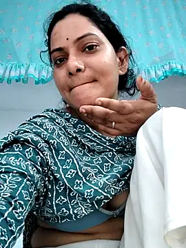 Snapshot of Anushka_Singh0 chatting on 07/02/26, 03:23 Anushka Singh0 online show from 07/02/26, 03:23