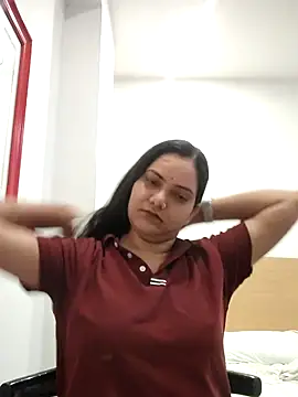 Snapshot of Anushka_Singh0 chatting on 07/07/26, 04:04 Anushka Singh0 online show from 07/07/26, 04:04
