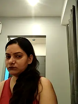 Snapshot of Anushka_Singh0 chatting on 07/15/26, 11:54 Anushka Singh0 online show from 07/15/26, 11:54