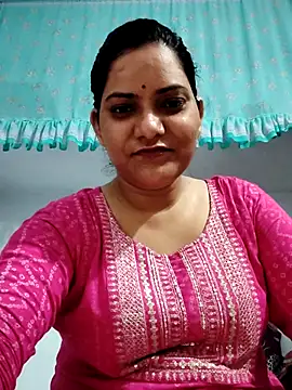 Snapshot of Anushka_Singh0 chatting on 07/20/26, 01:02 Anushka Singh0 online show from 07/20/26, 01:02