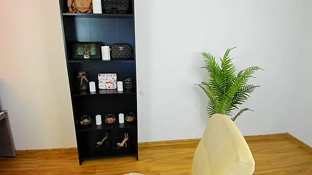 khloe starrr online show from 07/18/26, 03:27