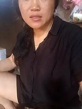 Snapshot of nelina_12345 chatting on 06/14/26, 01:47 nelina 12345 online show from 06/14/26, 01:47