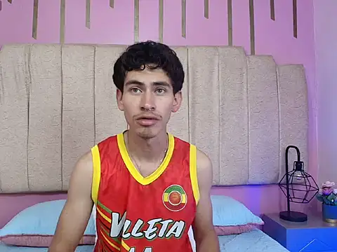 Snapshot of skinny_jean_ chatting on 03/02/26, 08:04 skinny jean online show from 03/02/26, 08:04