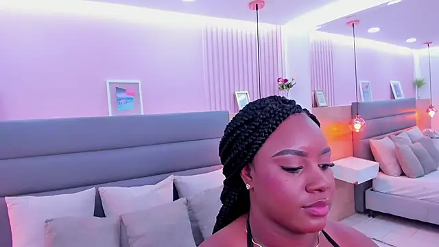 laia fisher  online show from 04/02/26, 01:31