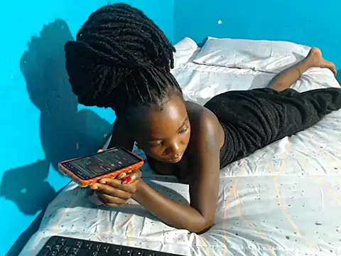 Snapshot of SexySlender_05 chatting on 03/04/26, 06:03 SexySlender 05 online show from 03/04/26, 06:03