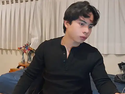 Snapshot of BentoBoxxx chatting on 02/24/26, 03:26 BentoBoxxx online show from 02/24/26, 03:26